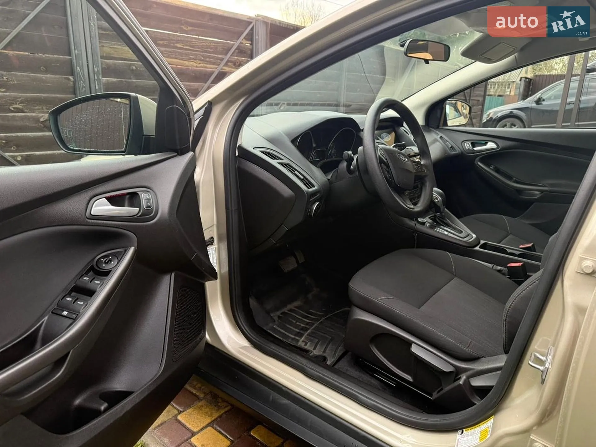 2016 Ford Focus - мініатюра 17