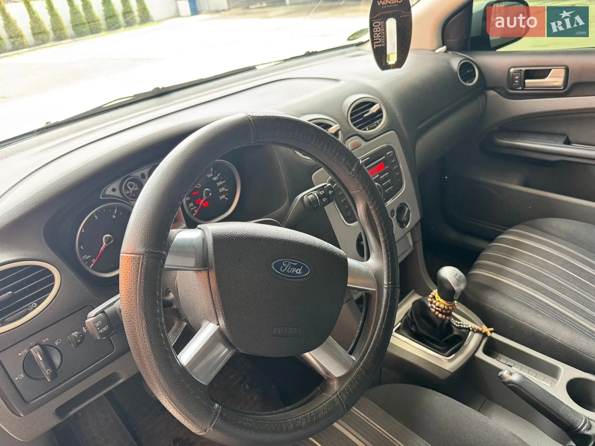 2010 Ford Focus - мініатюра 3