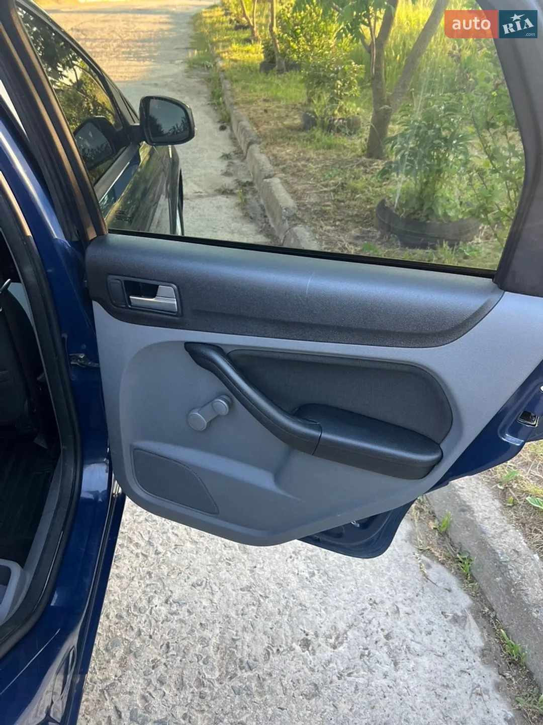 2010 Ford Focus - мініатюра 14