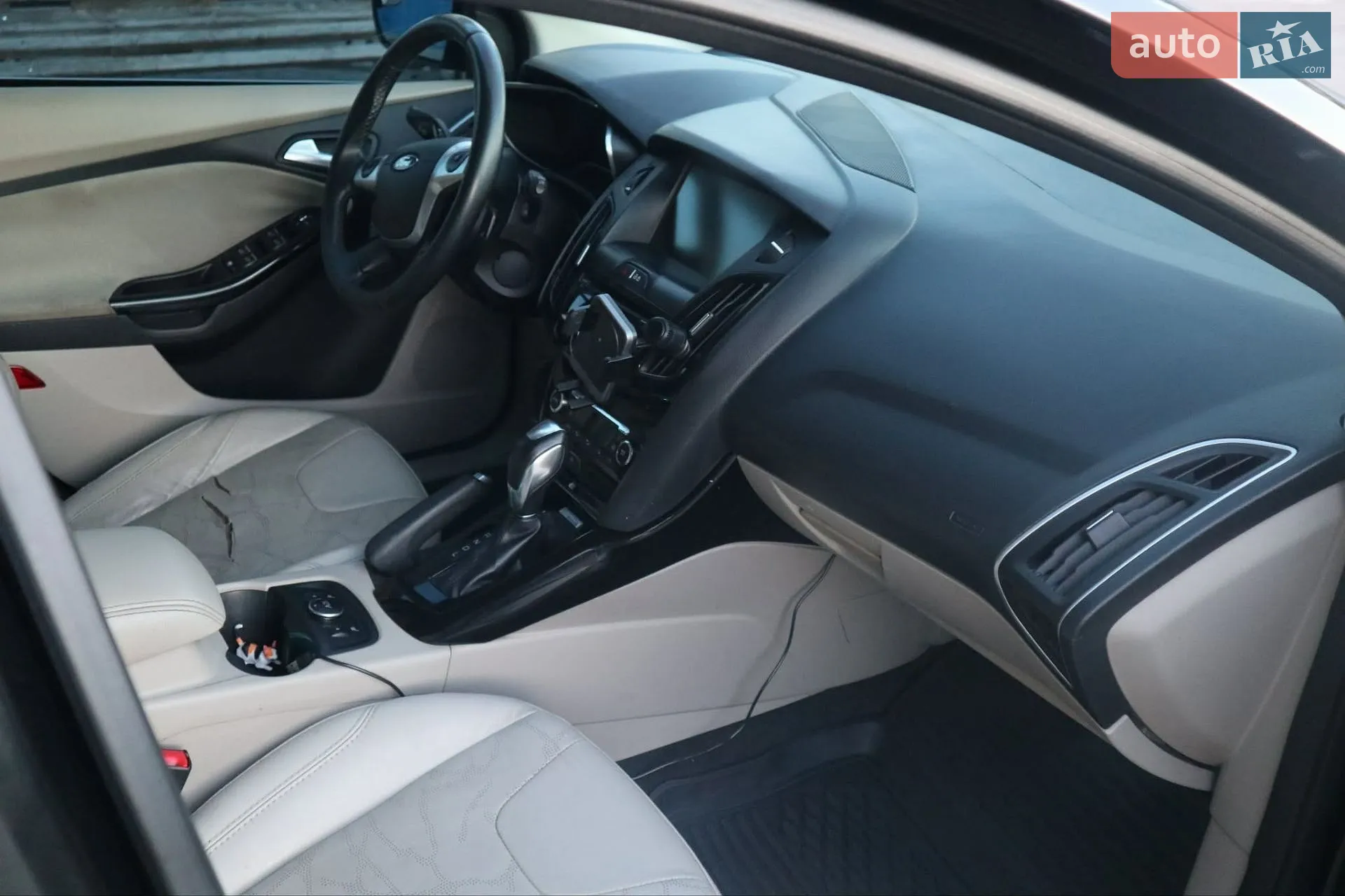 2013 Ford Focus - мініатюра 21
