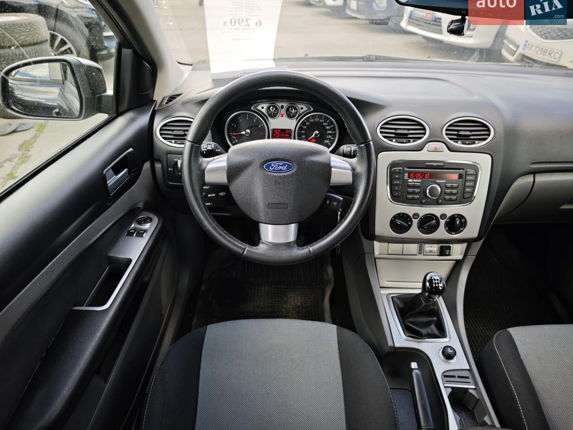 2010 Ford Focus - мініатюра 12