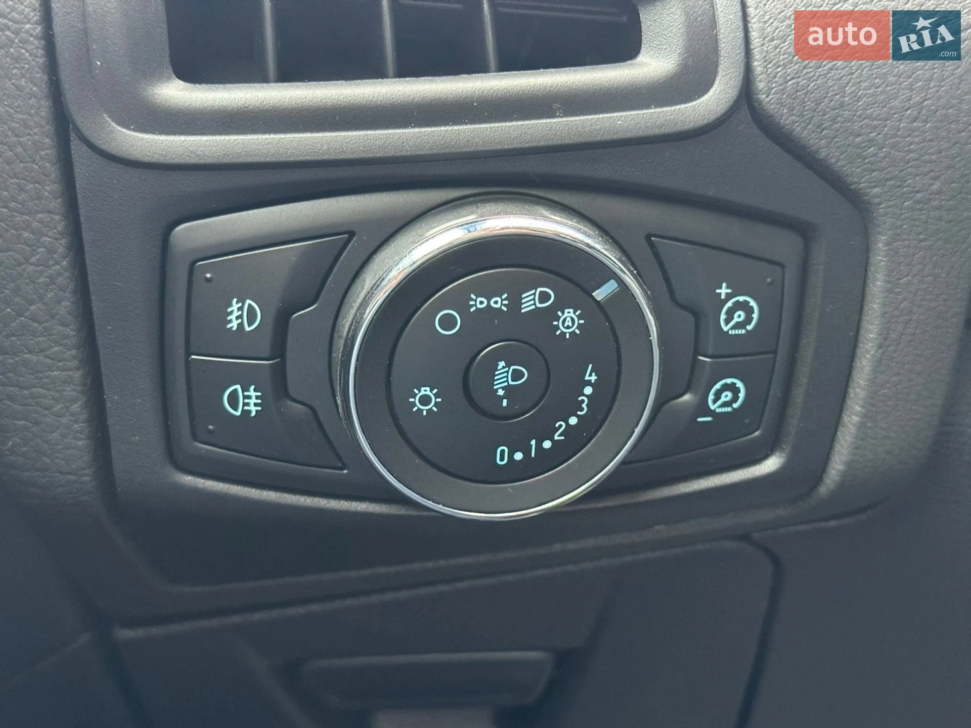 2011 Ford Focus - мініатюра 43