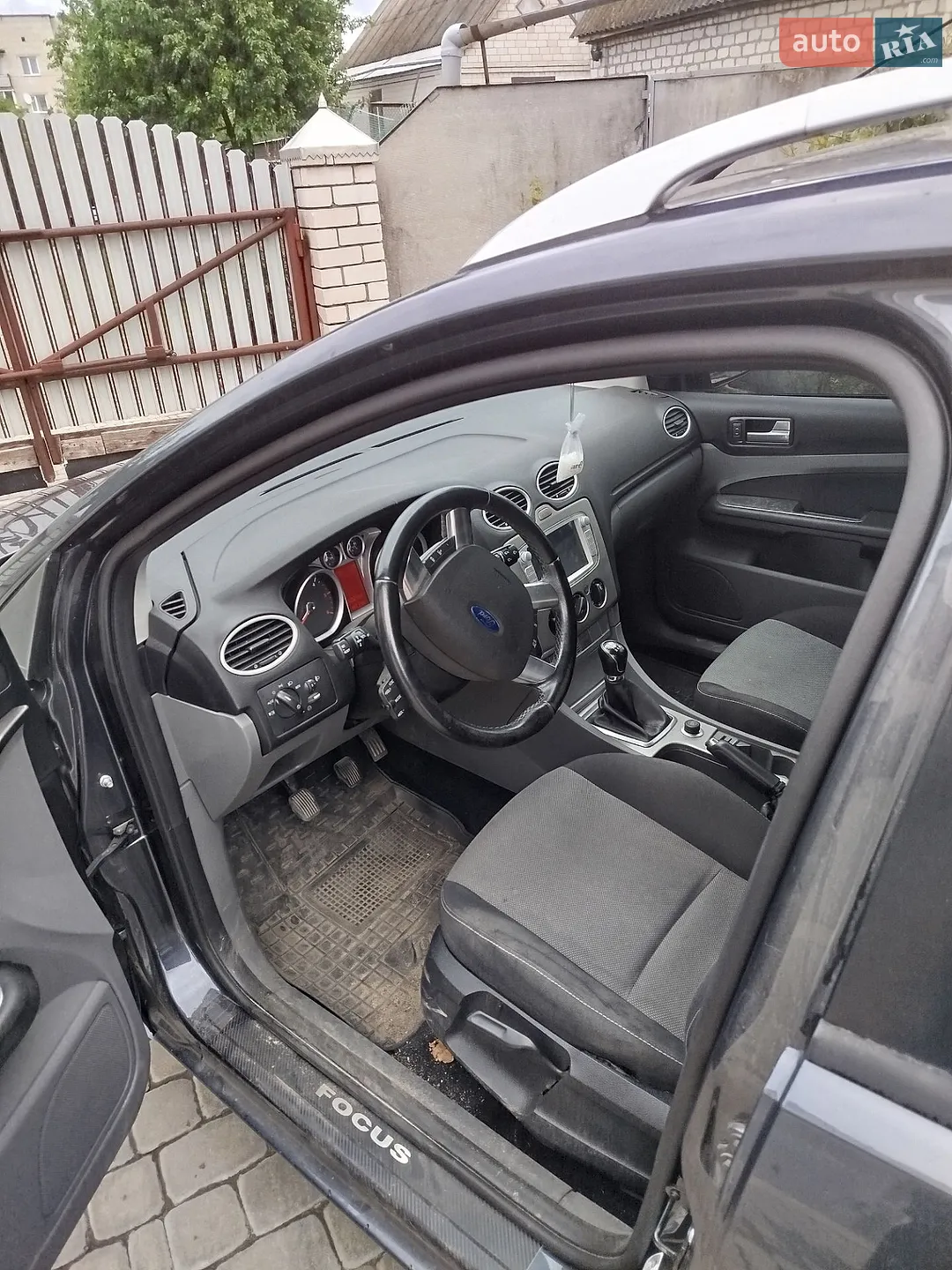 2010 Ford Focus - мініатюра 10