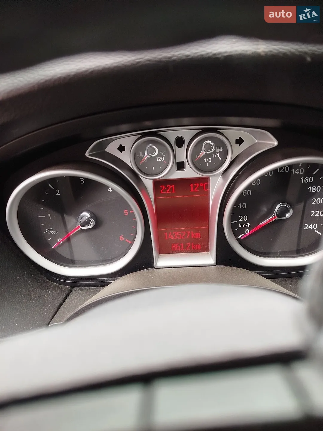 2010 Ford Focus - мініатюра 9