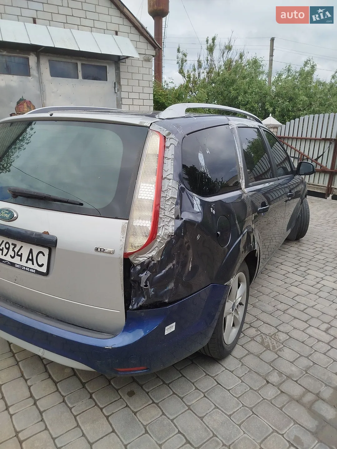 2010 Ford Focus - мініатюра 20