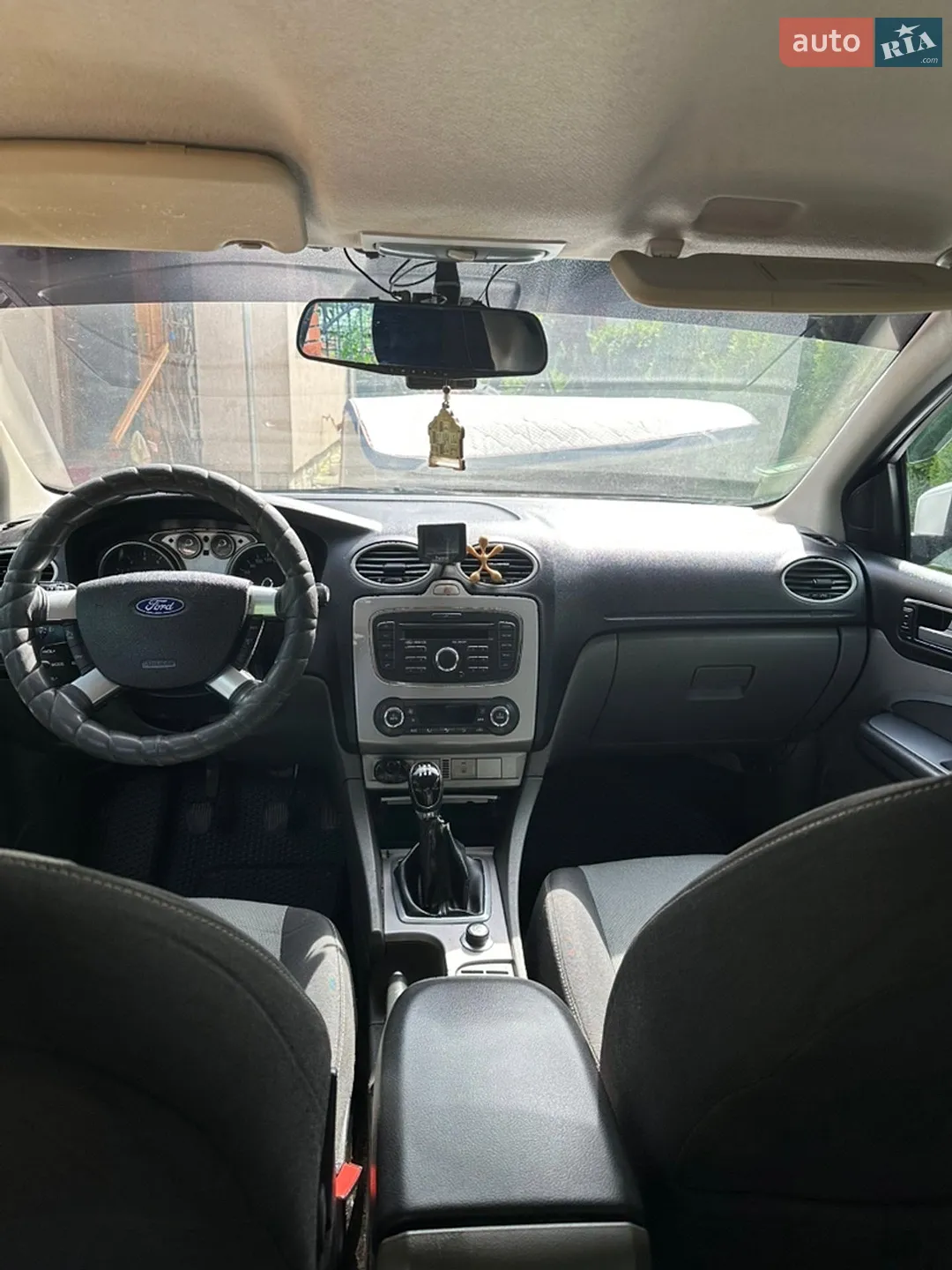 2010 Ford Focus - мініатюра 16