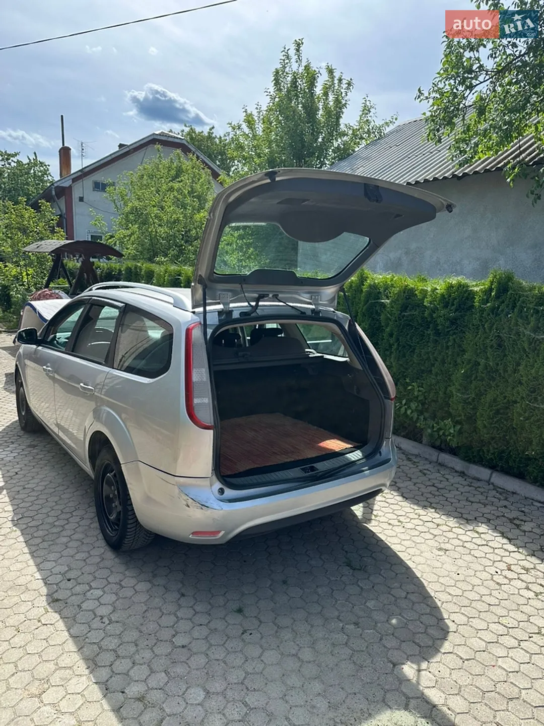 2010 Ford Focus - мініатюра 8