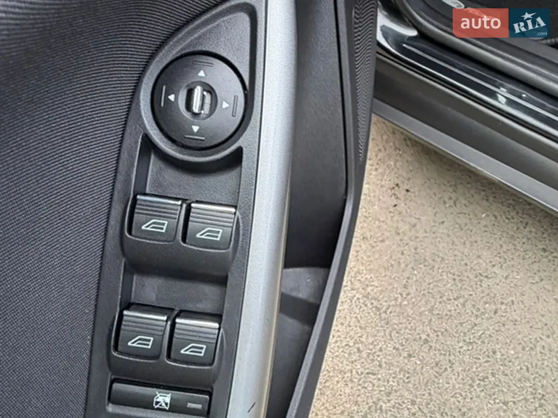 Ford Focus 2013 VIN WF0KXXGCBKDR89254 фото оголошення 10 з 54