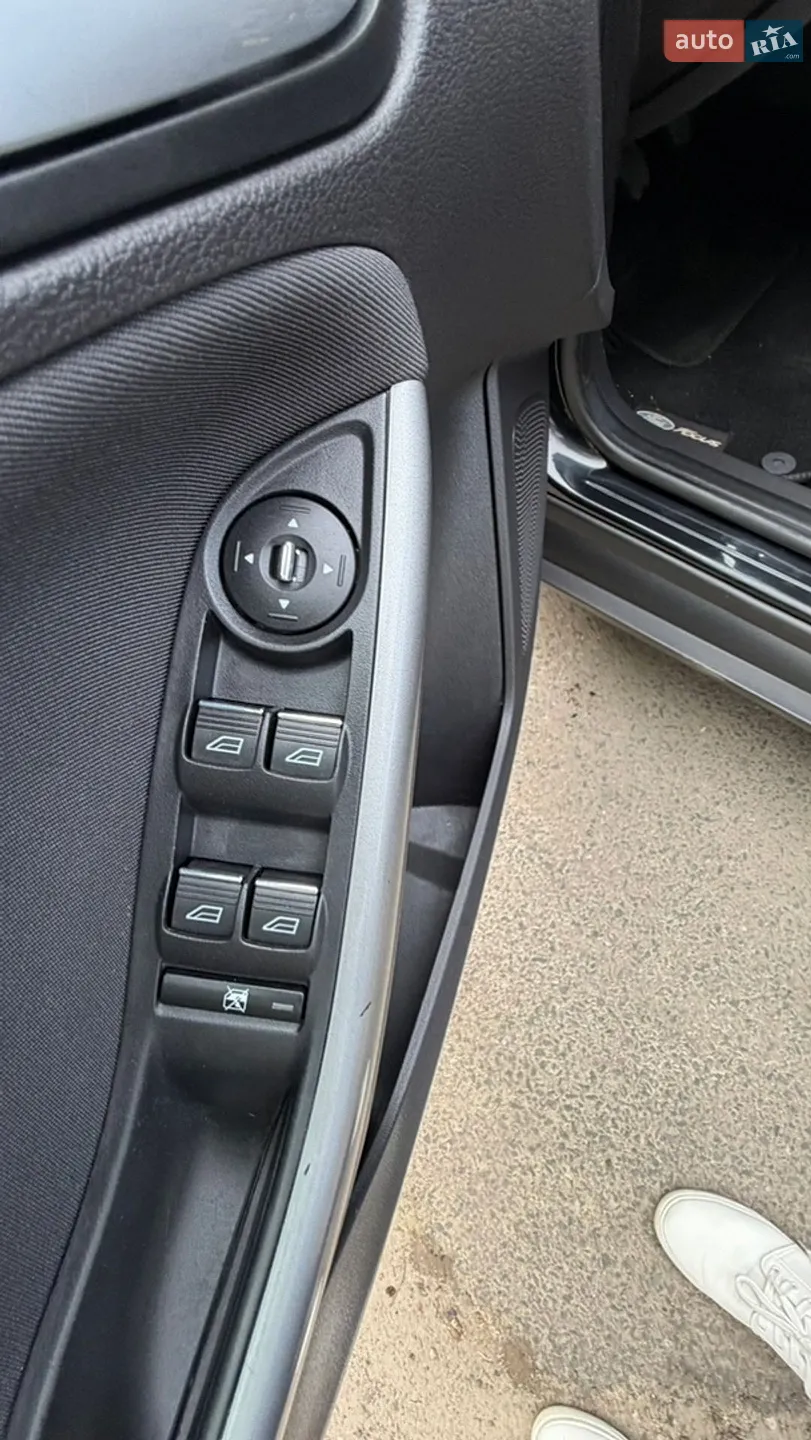 2013 Ford Focus - мініатюра 10