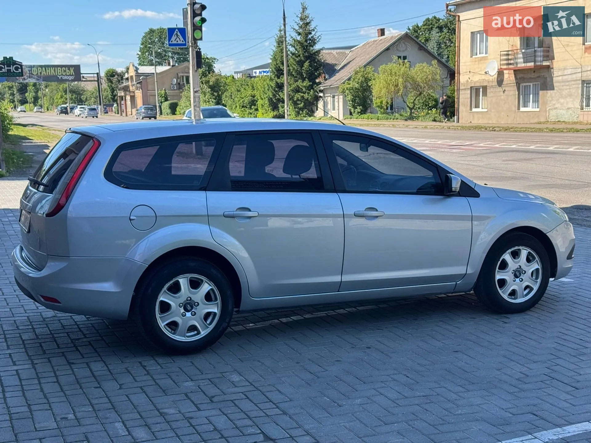 2010 Ford Focus - мініатюра 38