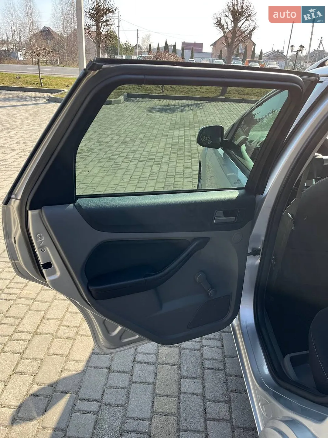 2010 Ford Focus - мініатюра 14
