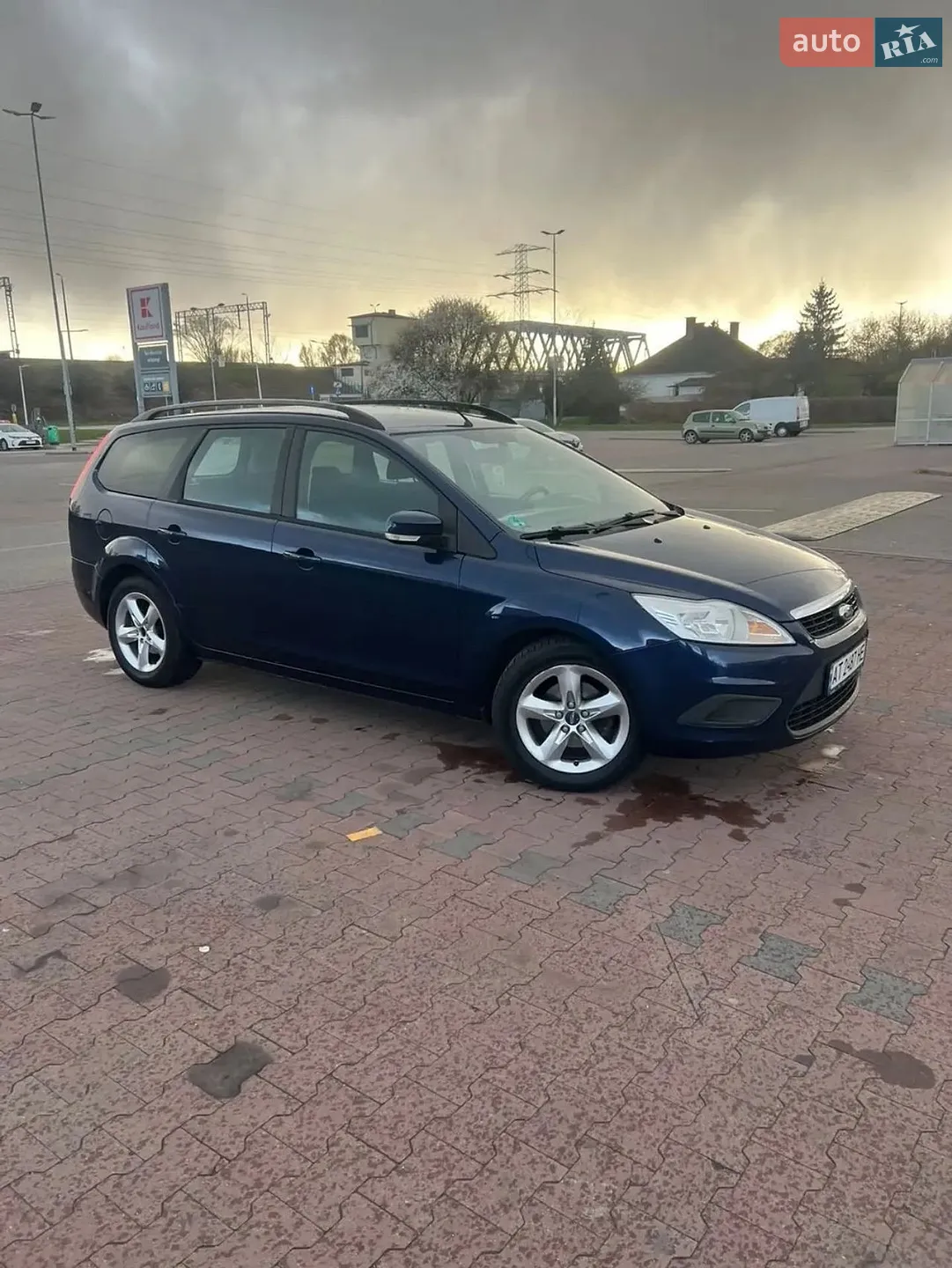 2010 Ford Focus - мініатюра 3