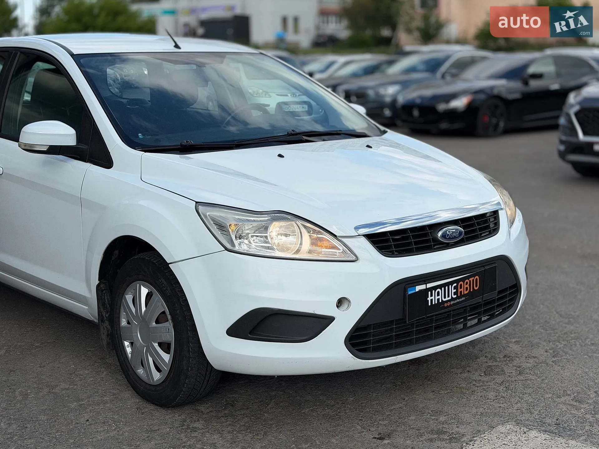 2010 Ford Focus - мініатюра 8