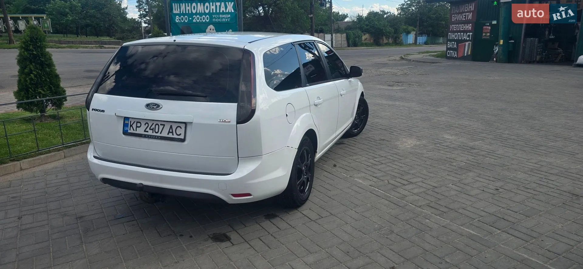2010 Ford Focus - мініатюра 6