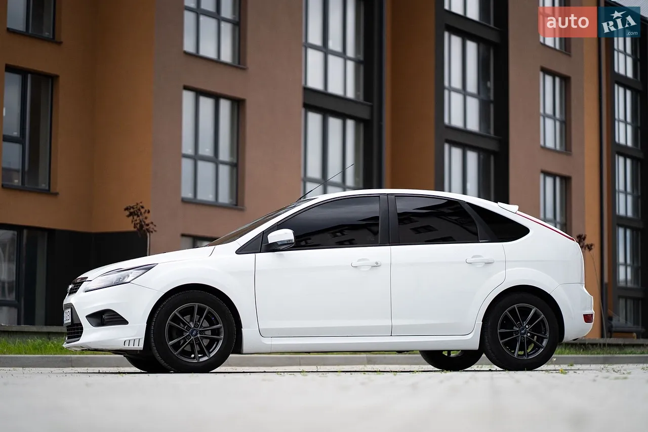 2010 Ford Focus - мініатюра 6