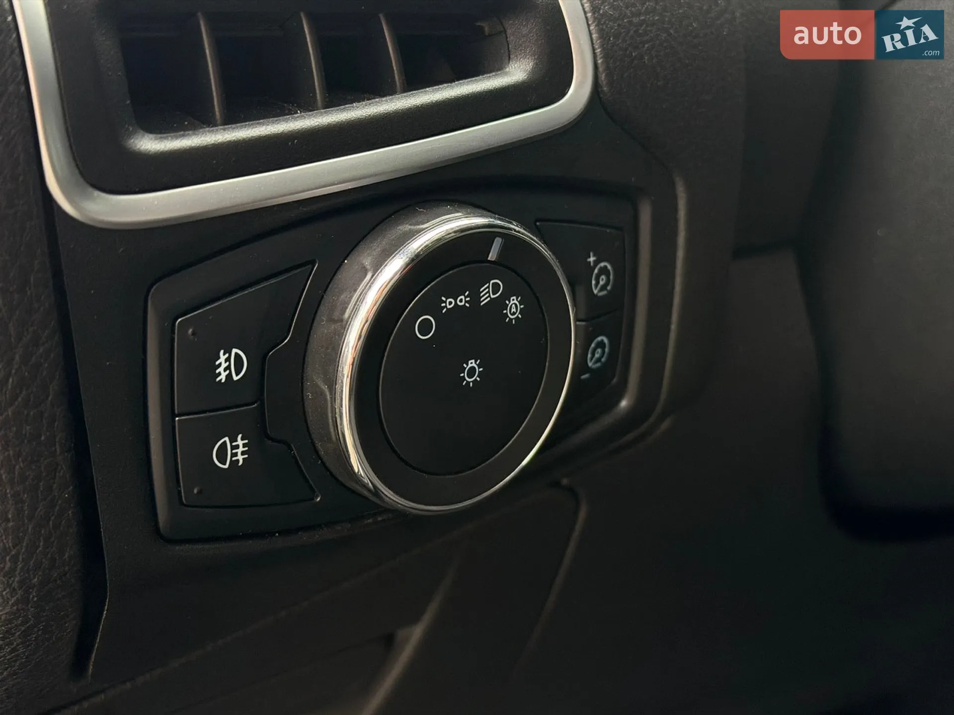 2011 Ford Focus - мініатюра 71