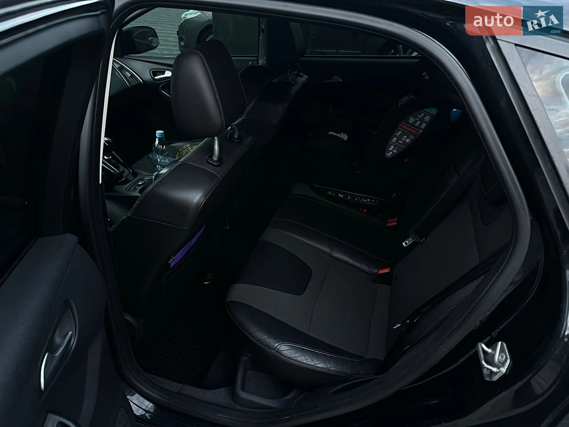 2011 Ford Focus - мініатюра 18