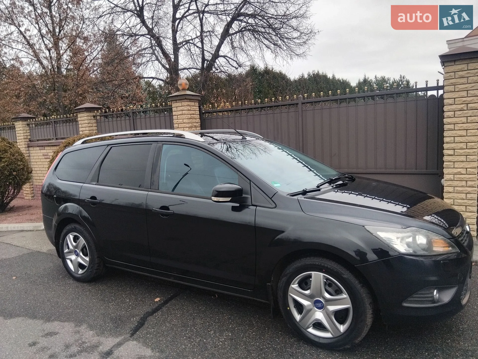 2010 Ford Focus - мініатюра 26