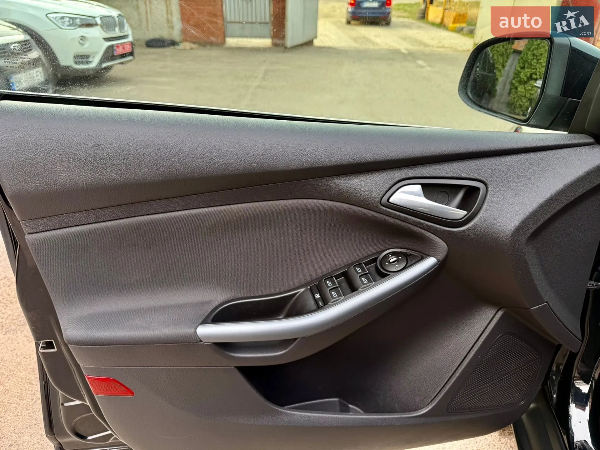 2012 Ford Focus - мініатюра 18