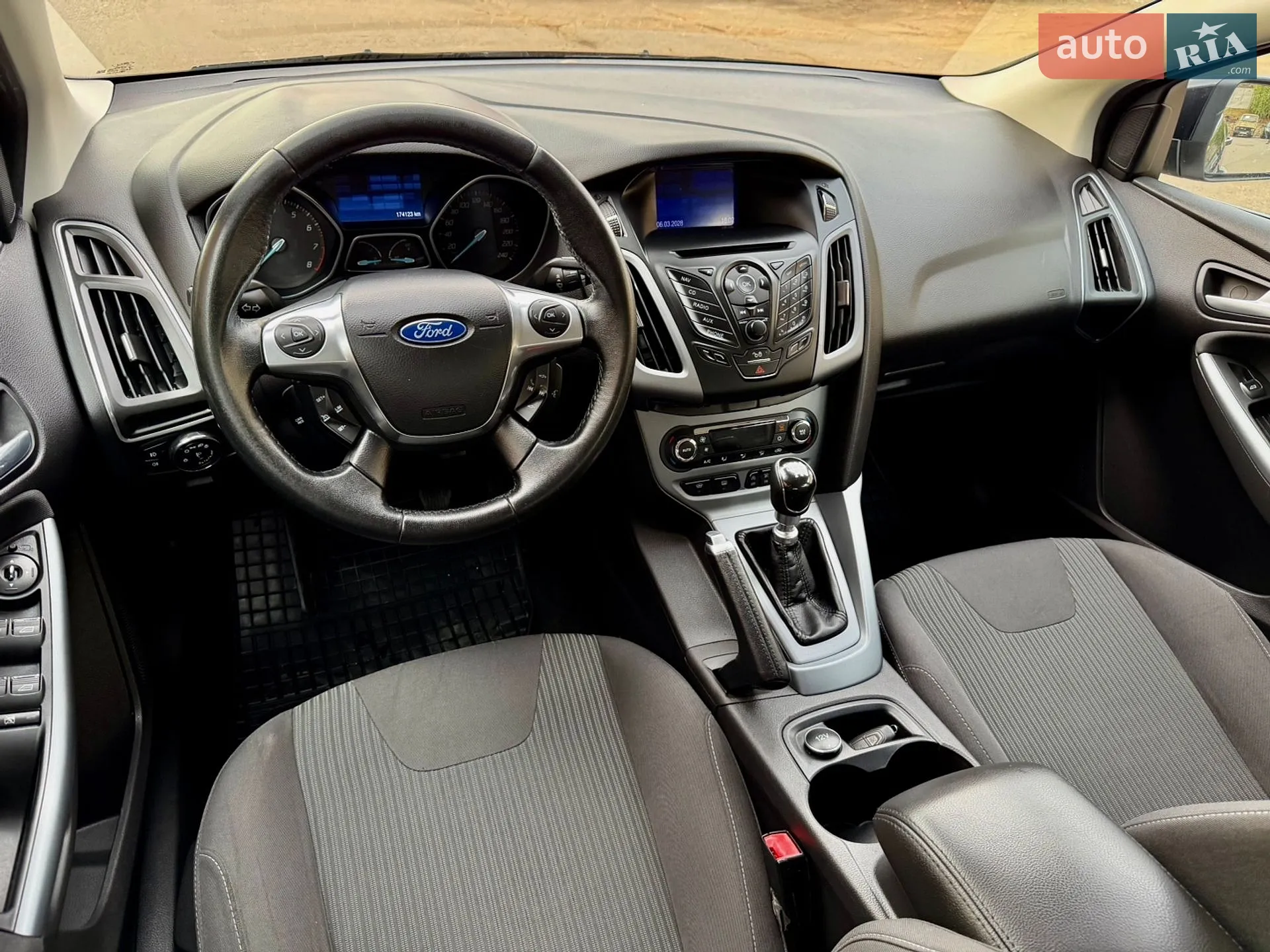 2012 Ford Focus - мініатюра 22
