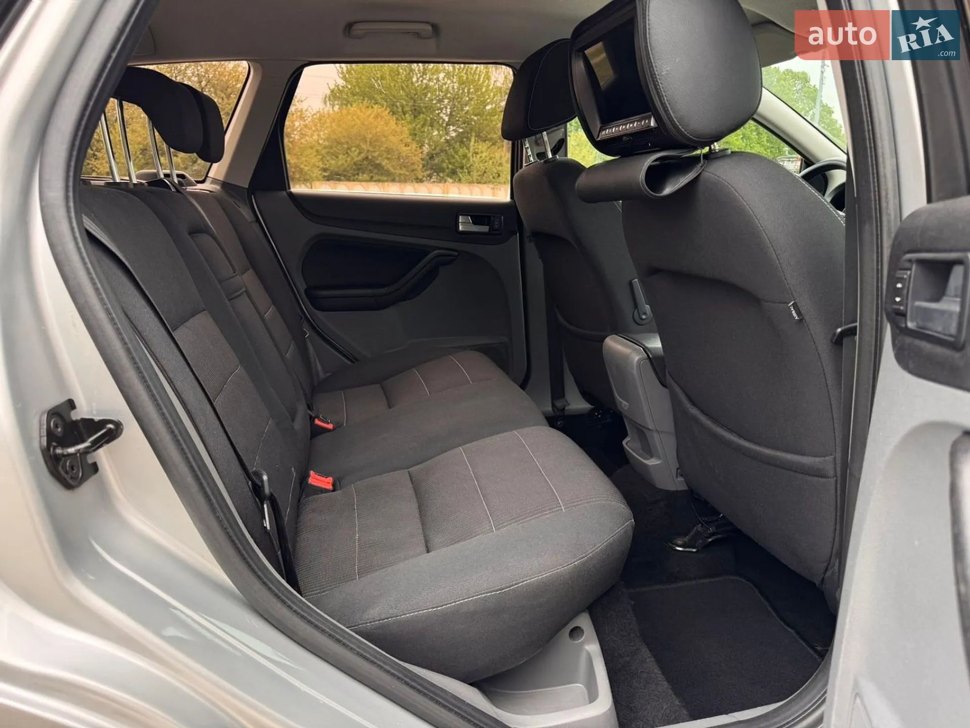 2010 Ford Focus - мініатюра 13
