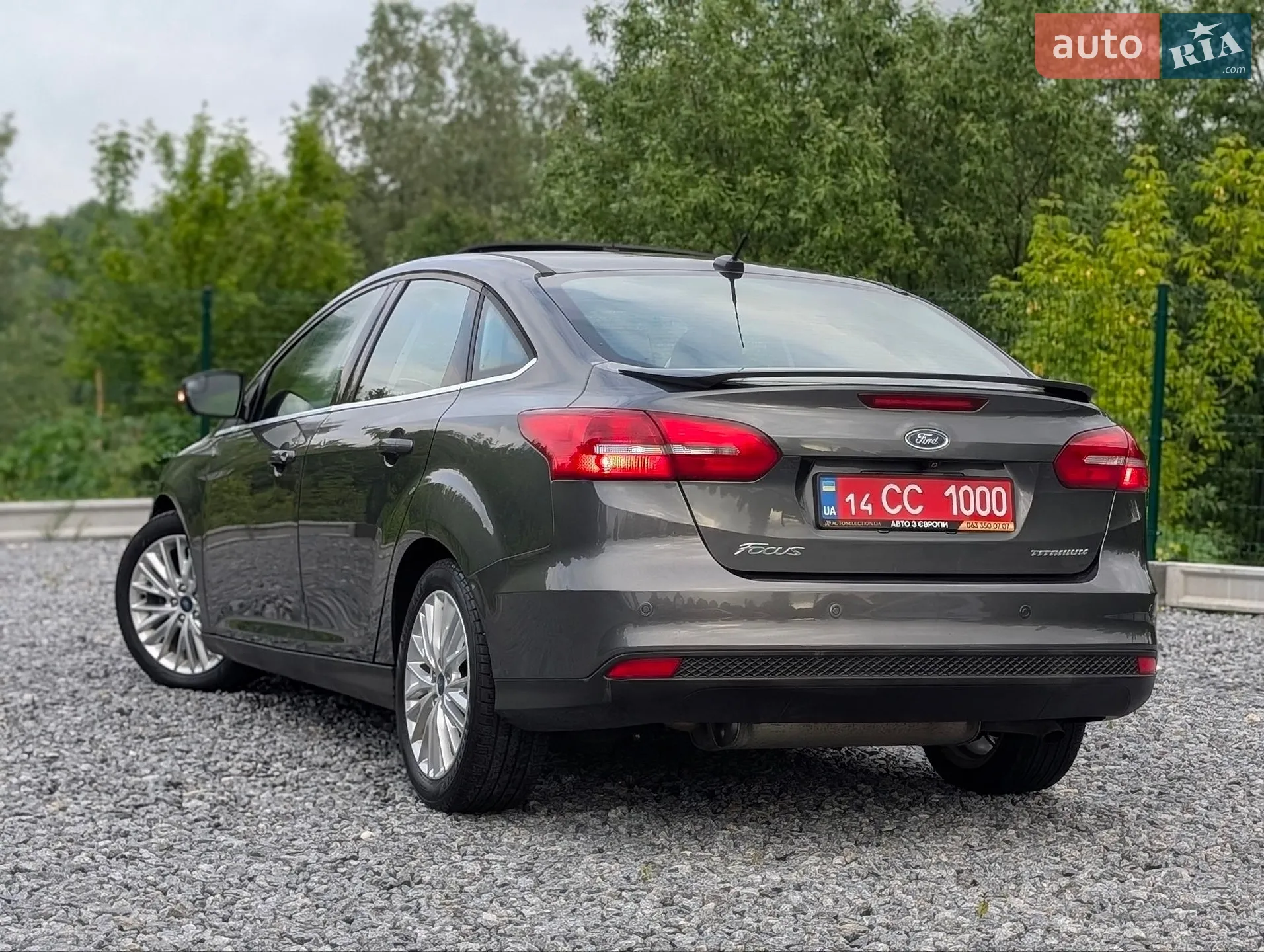 2017 Ford Focus - мініатюра 18