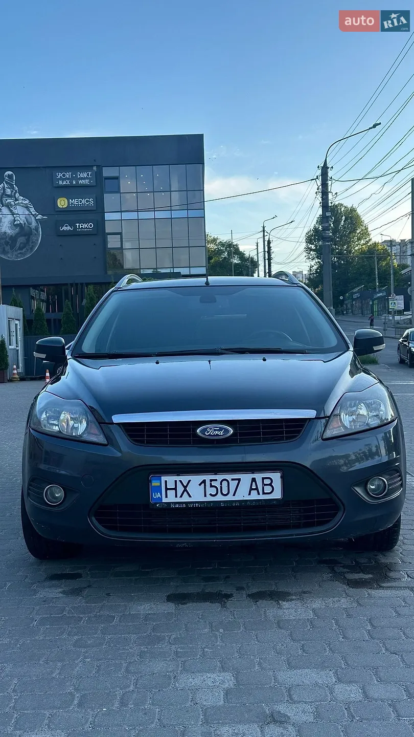 2010 Ford Focus - мініатюра 8