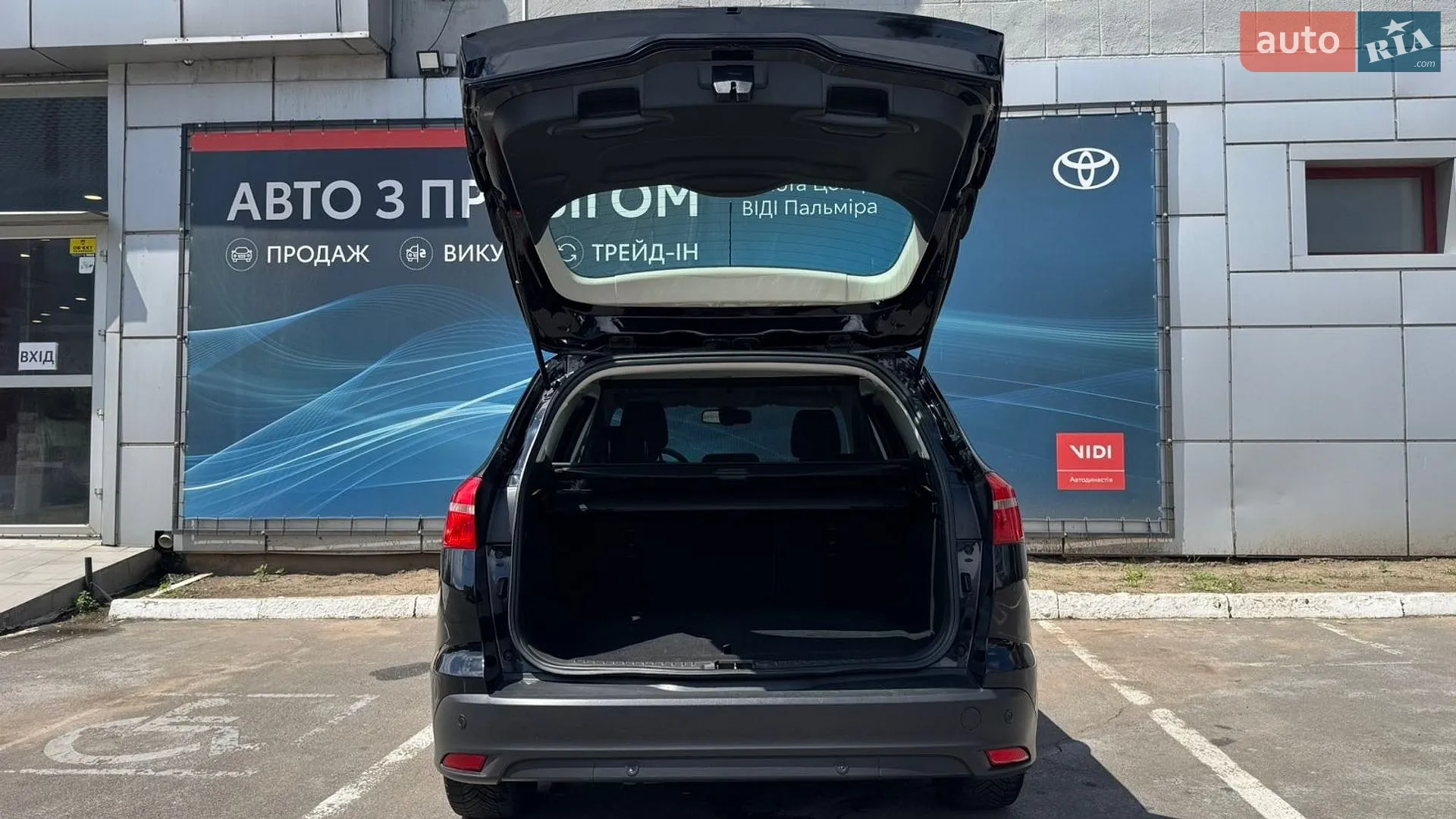 2016 Ford Focus - мініатюра 14