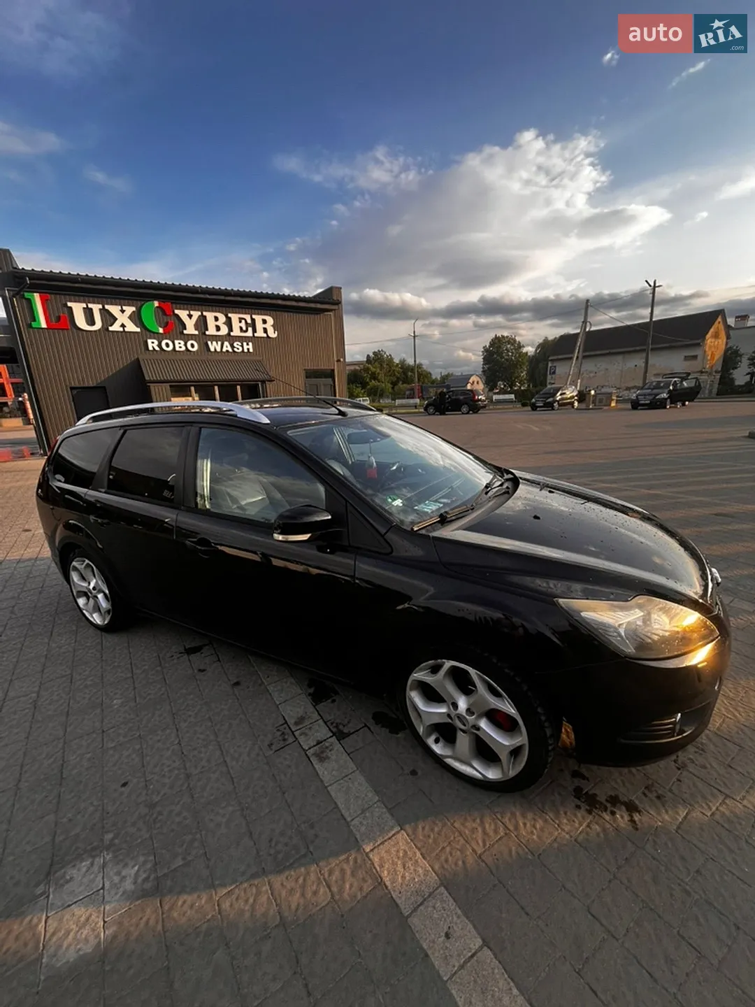2010 Ford Focus - мініатюра 4