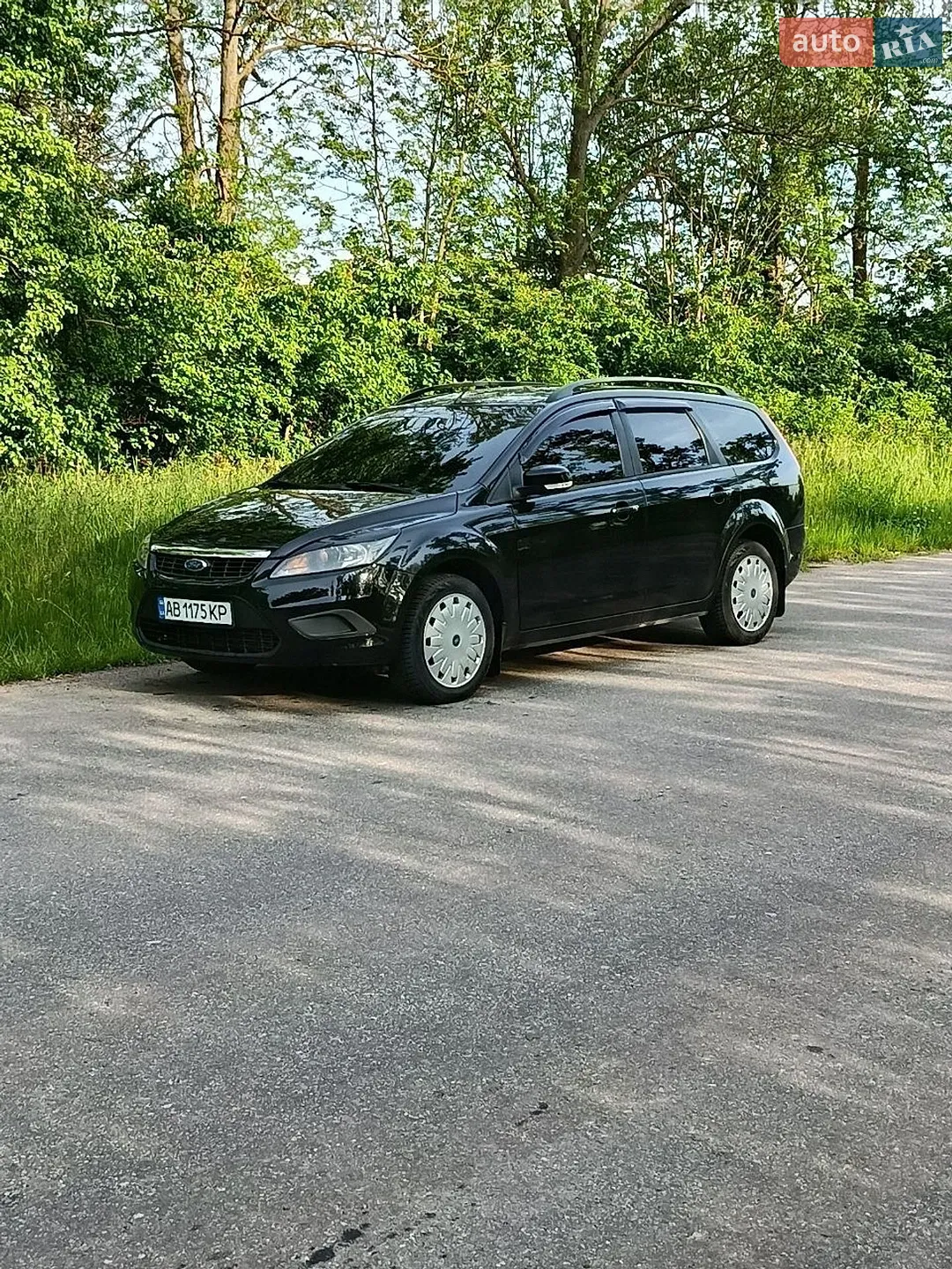 2010 Ford Focus - мініатюра 11