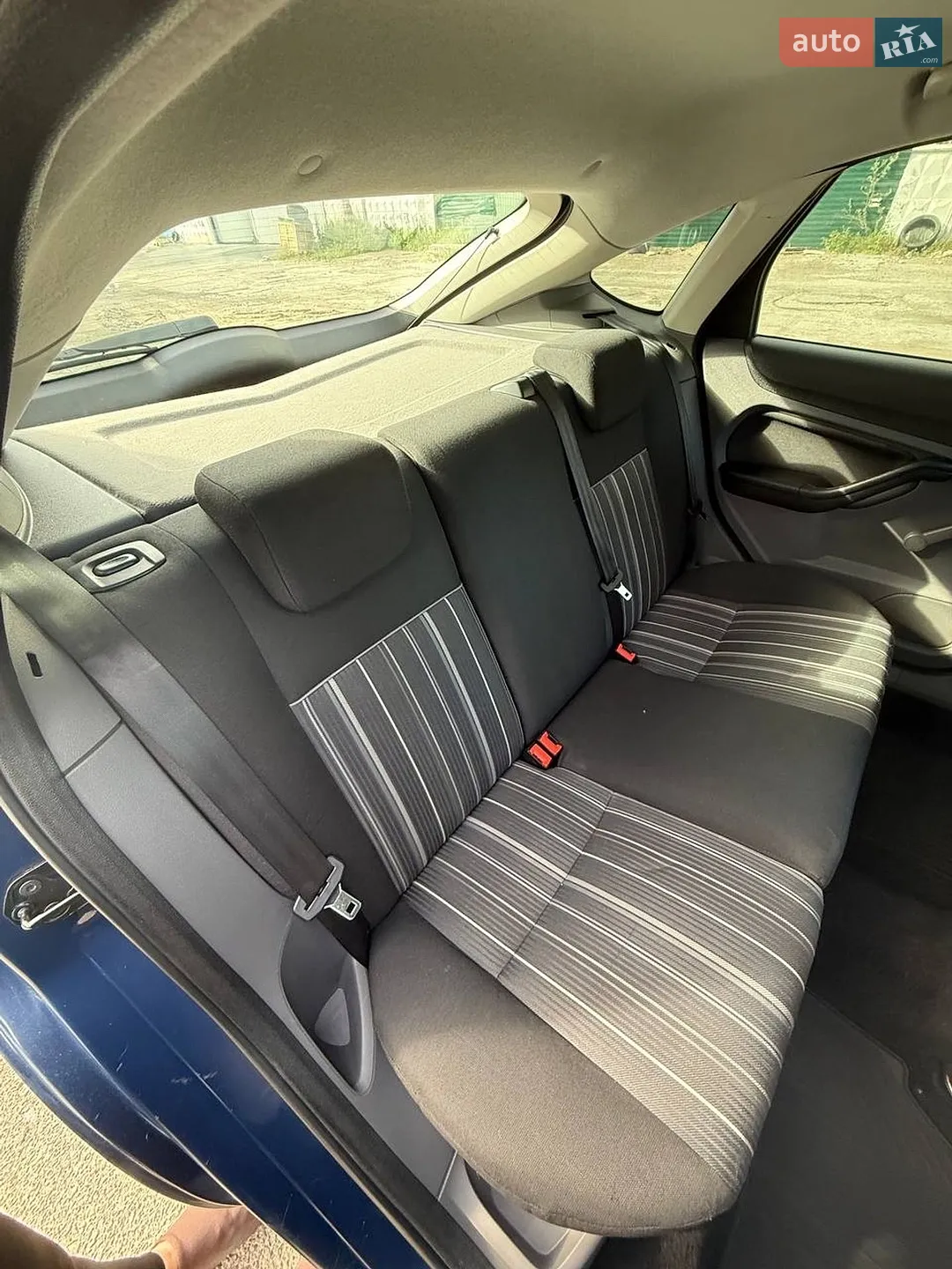 2010 Ford Focus - мініатюра 15