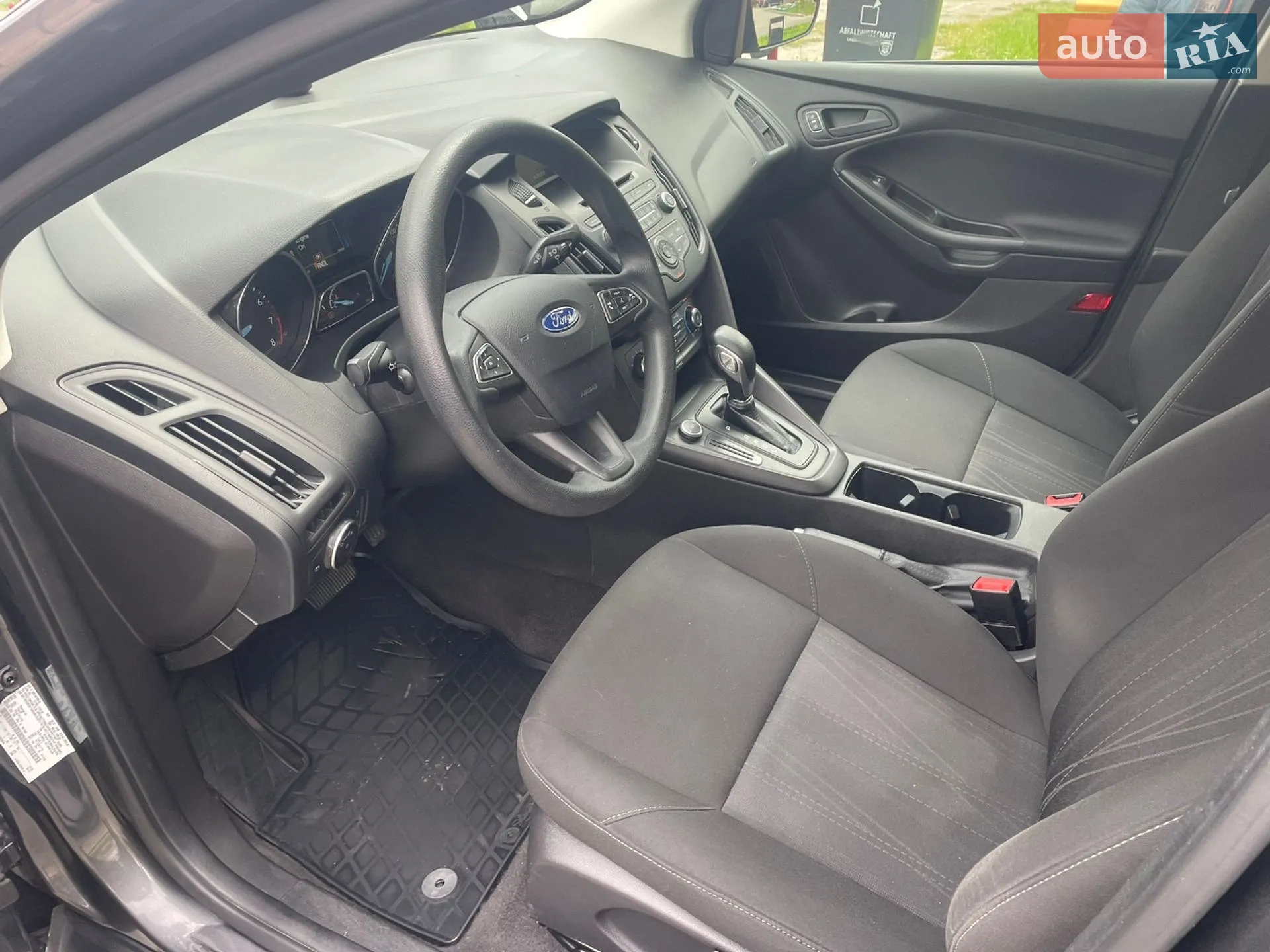 2017 Ford Focus - мініатюра 2