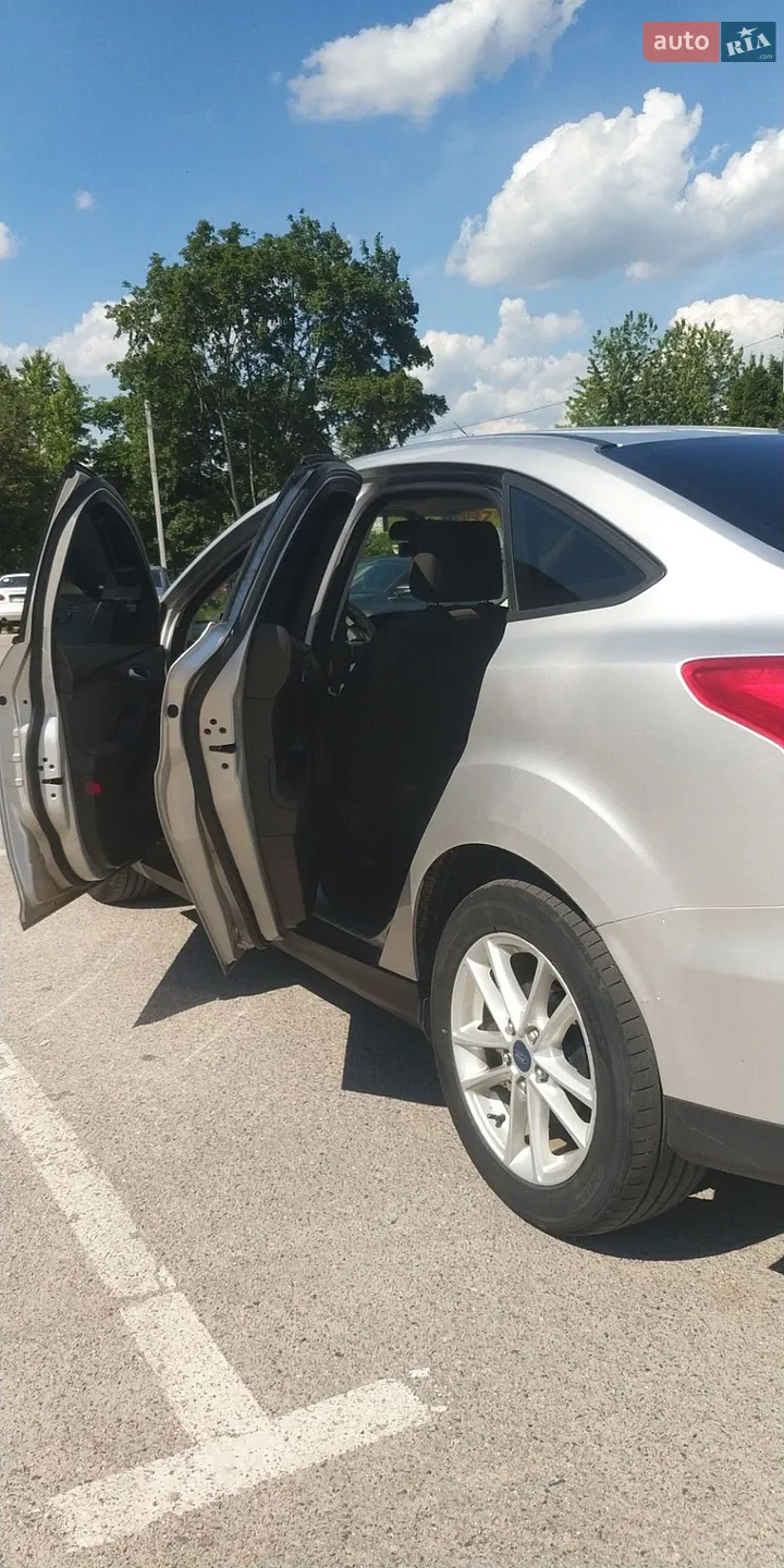 2016 Ford Focus - мініатюра 8