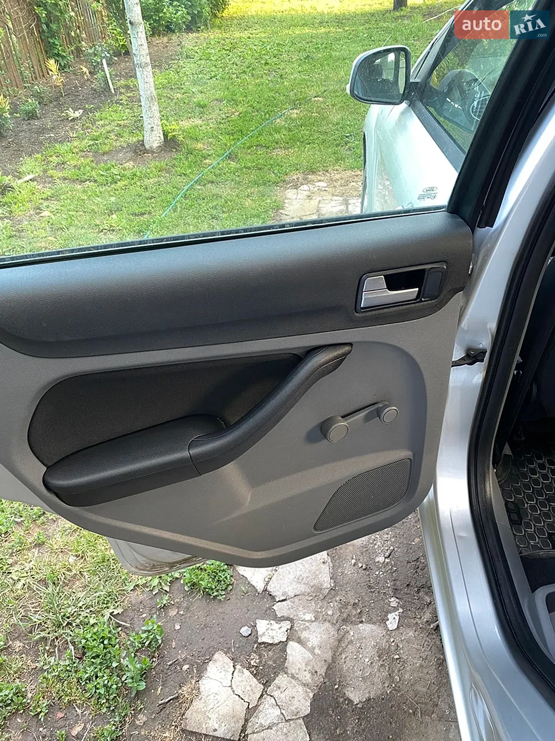 2010 Ford Focus - мініатюра 19