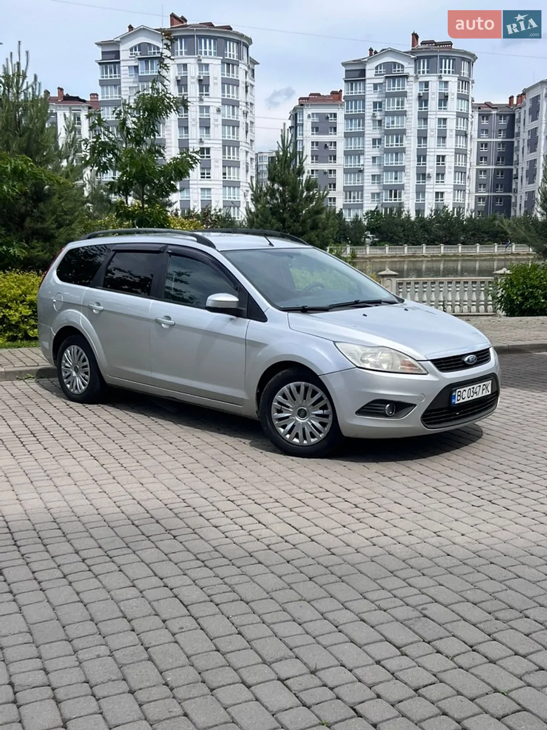 2010 Ford Focus - мініатюра 3