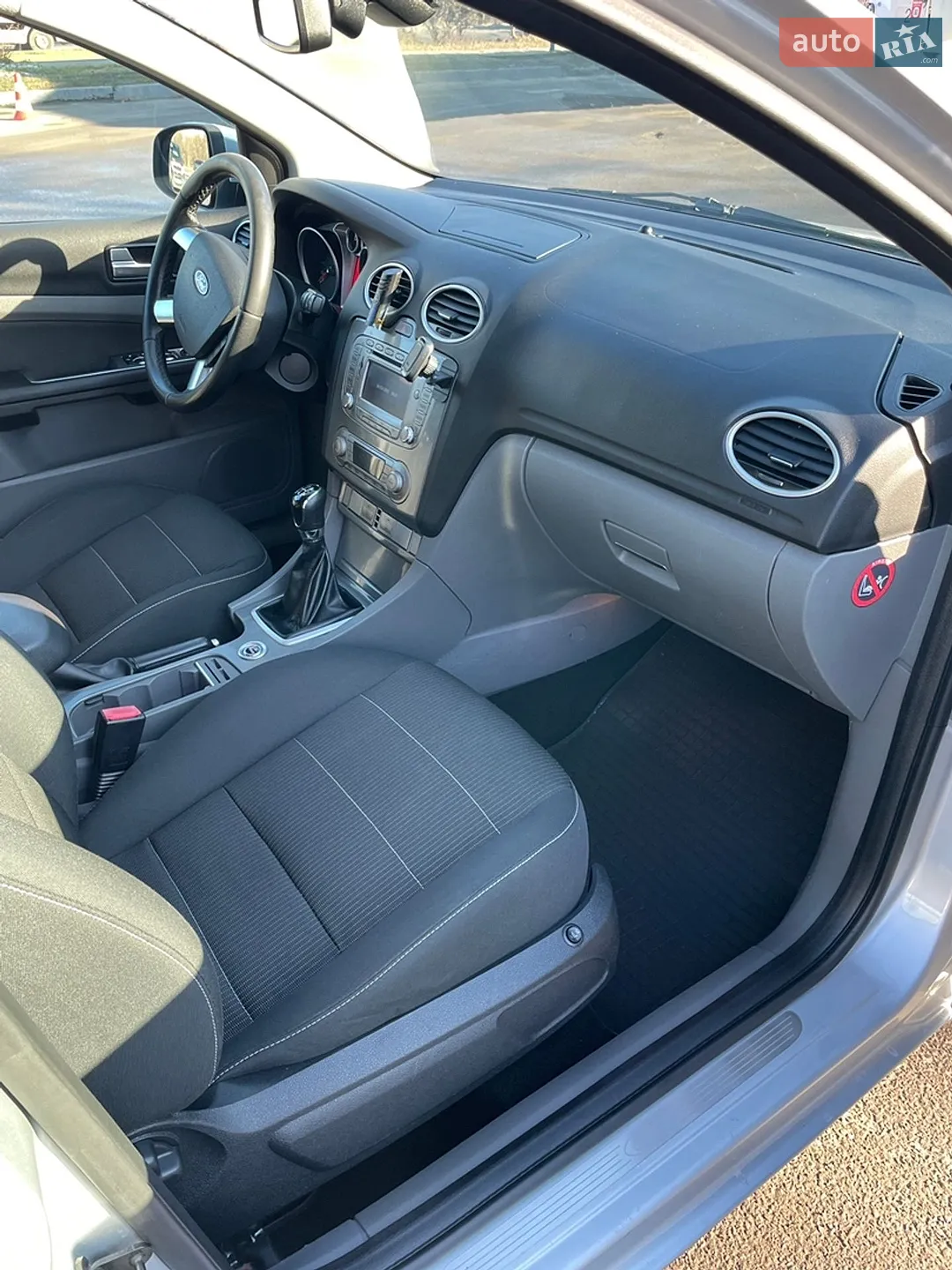 2010 Ford Focus - мініатюра 19