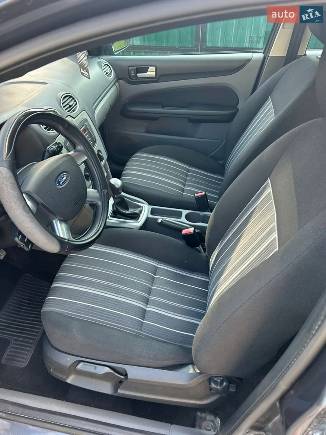 2010 Ford Focus - мініатюра 5