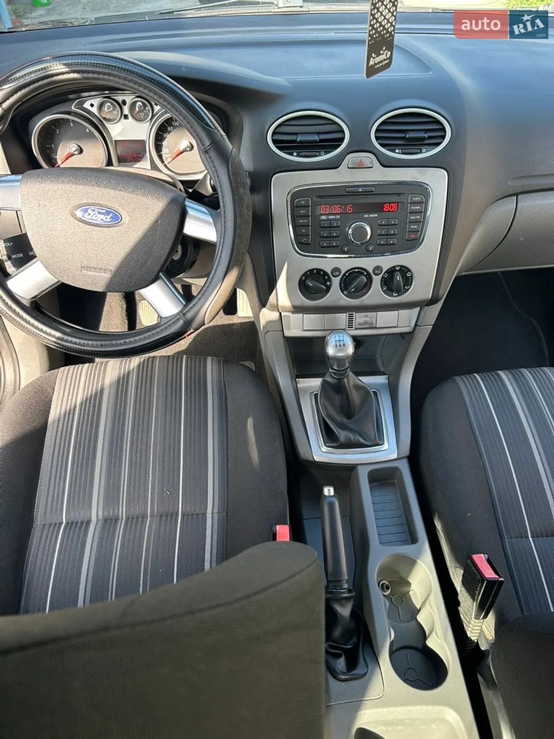 2010 Ford Focus - мініатюра 8