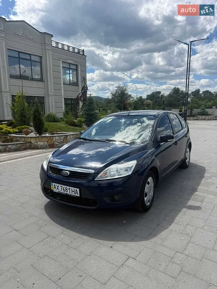 2010 Ford Focus - мініатюра 9