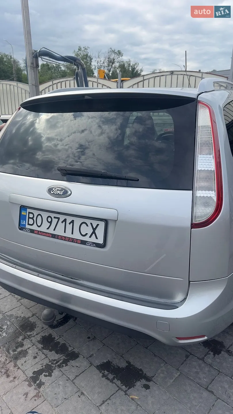 2010 Ford Focus - мініатюра 6