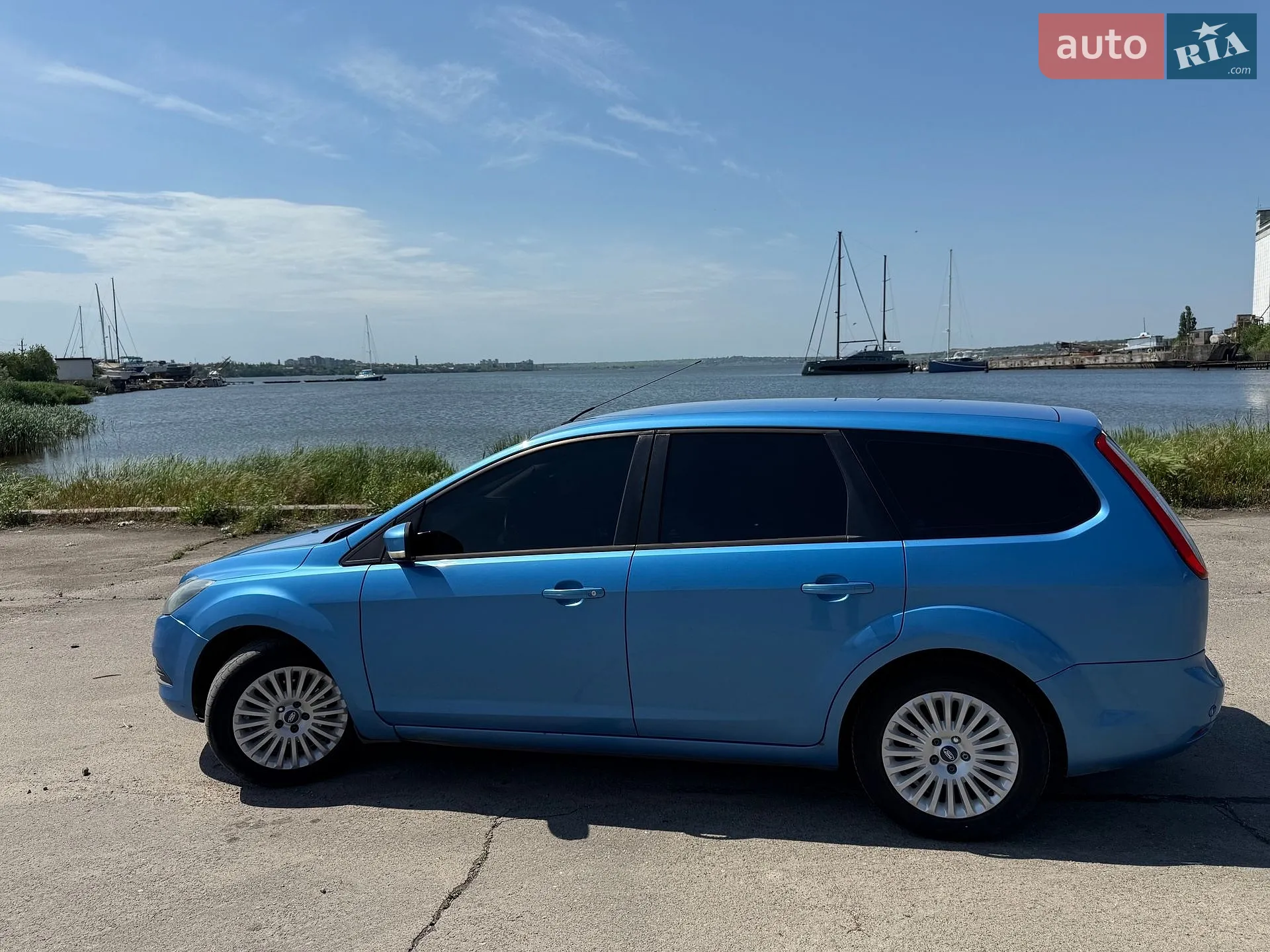 2010 Ford Focus - мініатюра 4