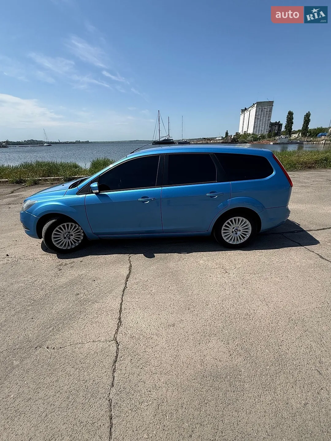 2010 Ford Focus - мініатюра 15