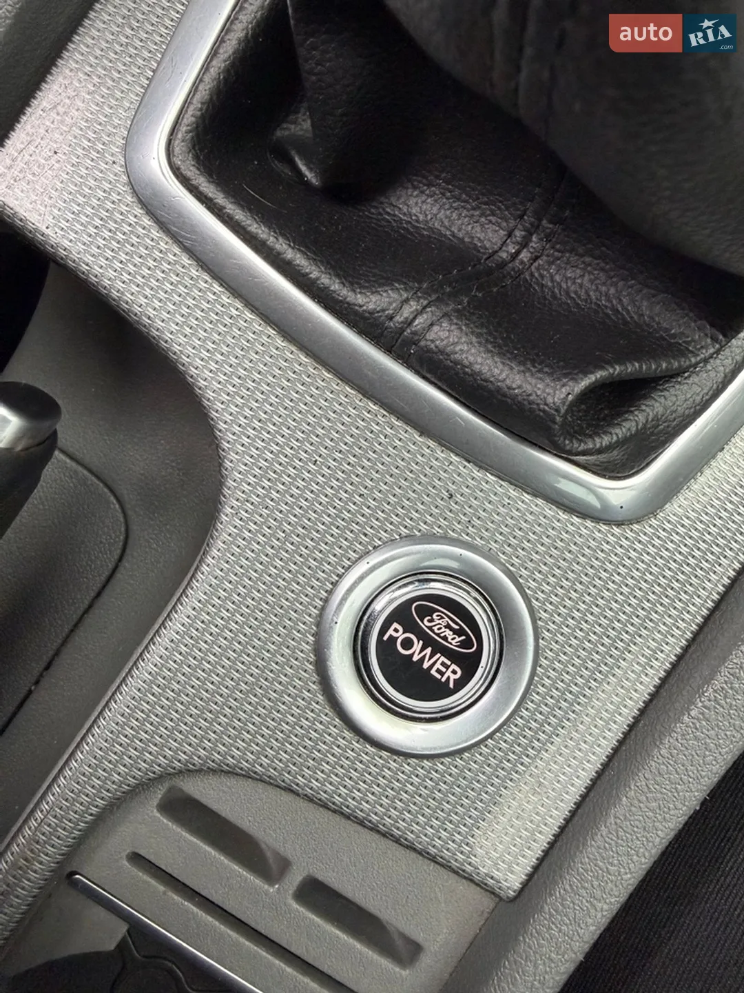 2010 Ford Focus - мініатюра 23