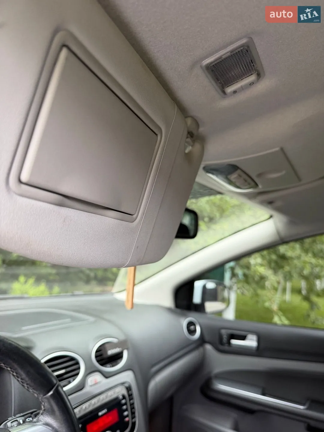 2010 Ford Focus - мініатюра 24