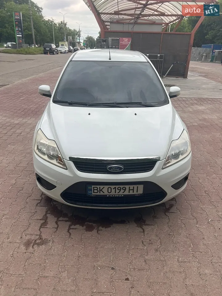 2010 Ford Focus - мініатюра 25