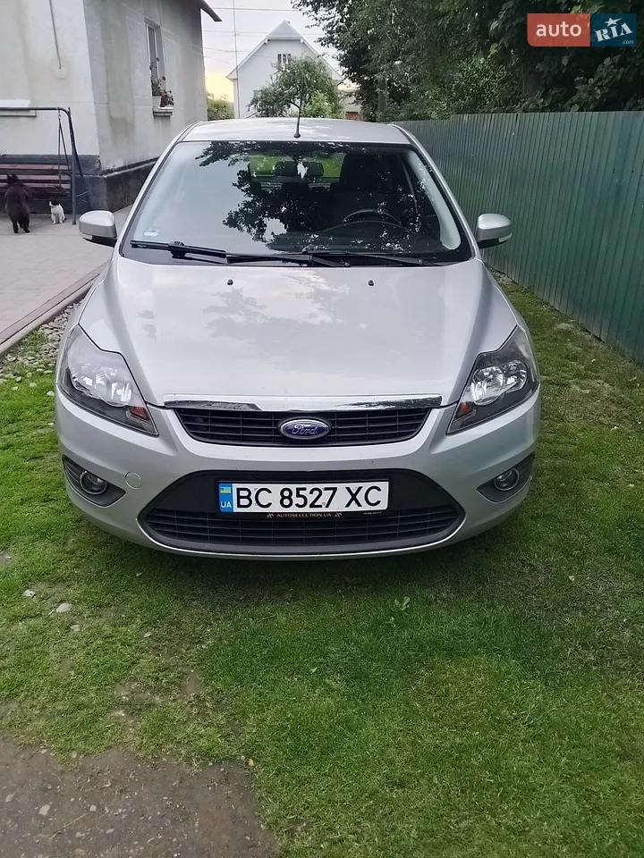 2010 Ford Focus - мініатюра 11