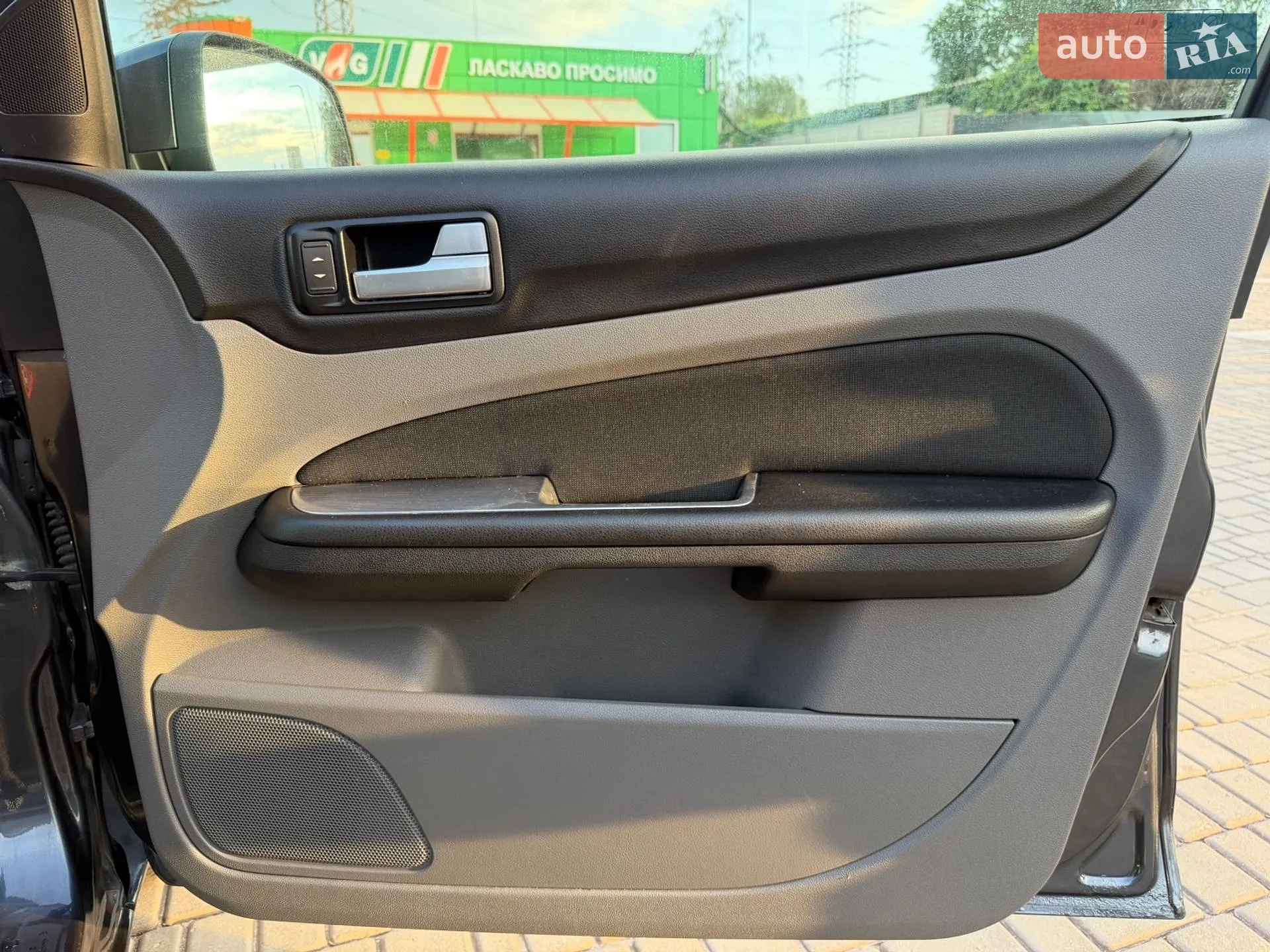 2010 Ford Focus - мініатюра 32