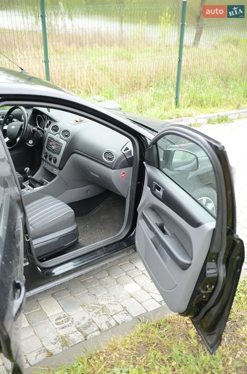 2010 Ford Focus - мініатюра 17
