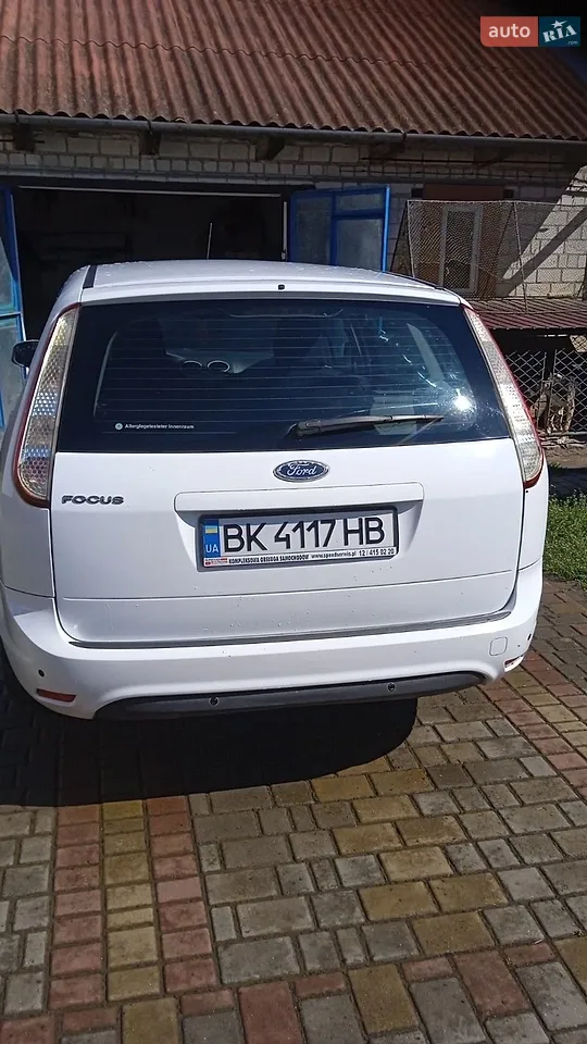 2010 Ford Focus - мініатюра 21