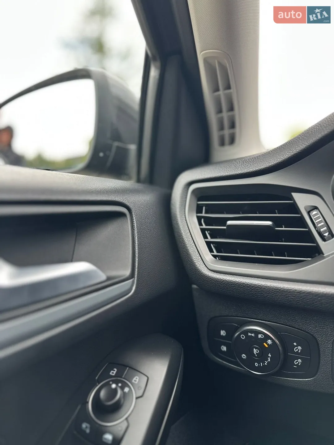 2022 Ford Focus - мініатюра 37